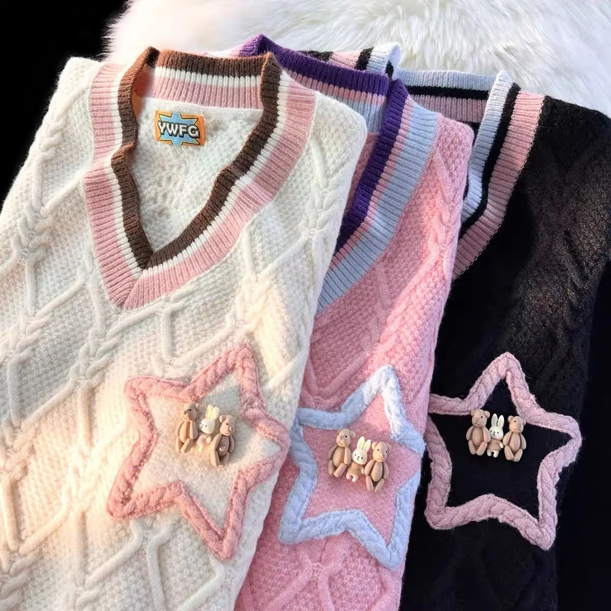 College style V-neck jumper vest female spring and autumn loose outside wear lazy sleeveless knitted top 24 new Japanese
College style V-neck jumper vest female spring and autumn loose outside wear lazy sleeveless knitted top 24 new Japanese
