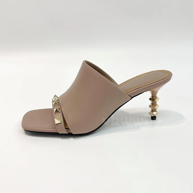 Summer New Style Women Slippers Square Toe Cap Peep Toe Genuine Leather Upper Female Shoes Fashion Luxury Slippers
Summer New Style Women Slippers Square Toe Cap Peep Toe Genuine Leather Upper Female Shoes Fashion Luxury Slippers