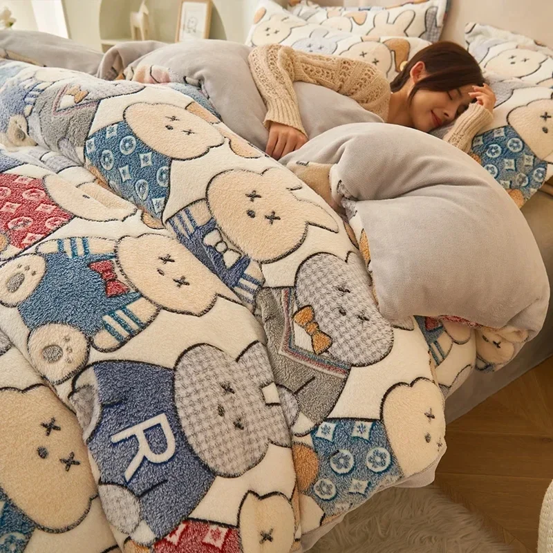 Flannel Winter Duvet Cover Keep Warm Bedding Set Double Milk Velvet Quilt Cover Twin Queen King Comforter Cover Full Size 220
Flannel Winter Duvet Cover Keep Warm Bedding Set Double Milk Velvet Quilt Cover Twin Queen King Comforter Cover Full Size 220