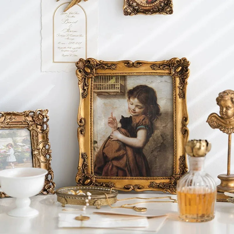 Antique Gold Table Top Picture Frame Retro French Wall Frame Carved Resin Photo Frame Art For Home Decor
Antique Gold Table Top Picture Frame Retro French Wall Frame Carved Resin Photo Frame Art For Home Decor