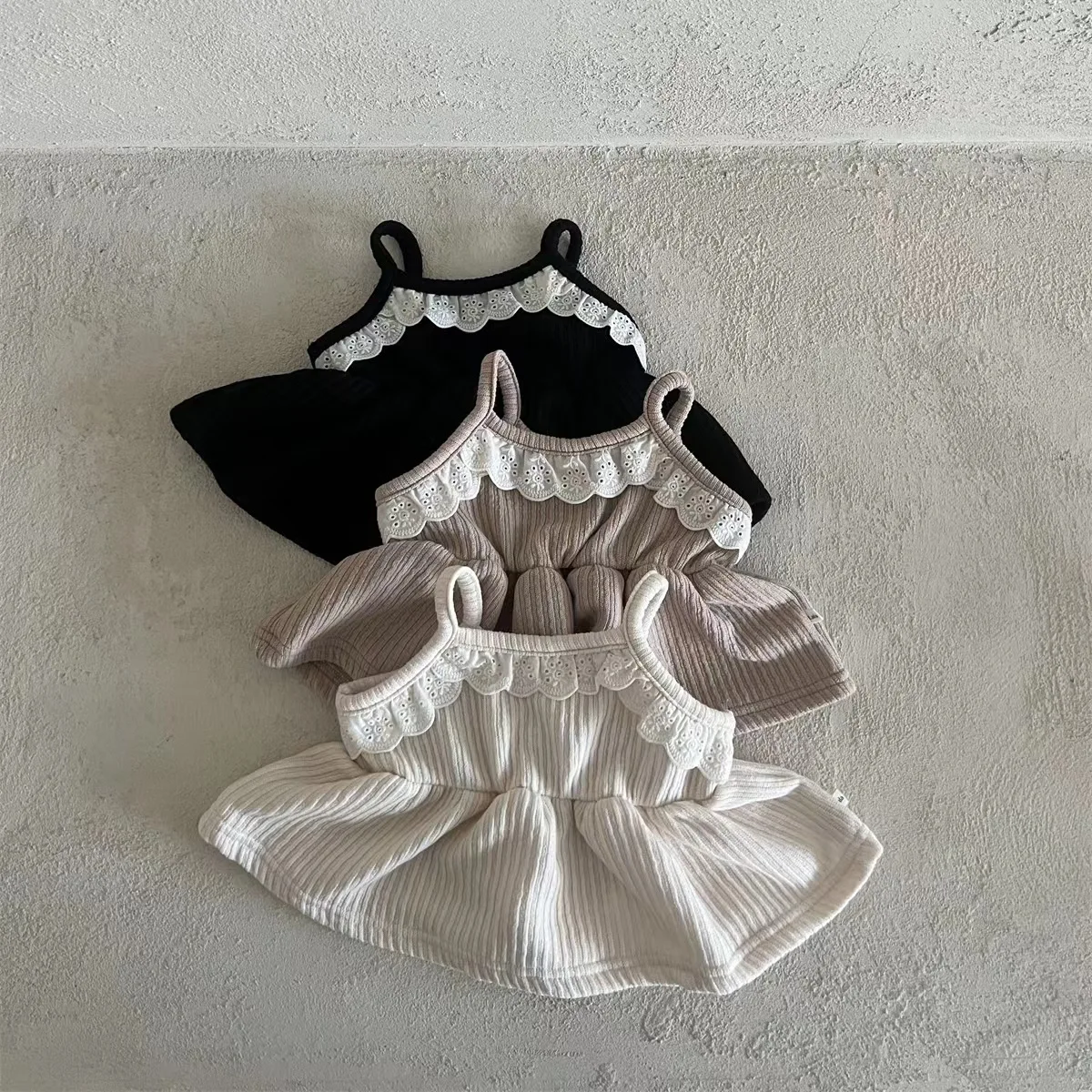 2023 Summer New Baby Girl Sleeveless Sling Dress Fashion Infant Lace Princess Dress Cotton Girls Vest Dress Toddler Kids Clothes
2023 Summer New Baby Girl Sleeveless Sling Dress Fashion Infant Lace Princess Dress Cotton Girls Vest Dress Toddler Kids Clothes