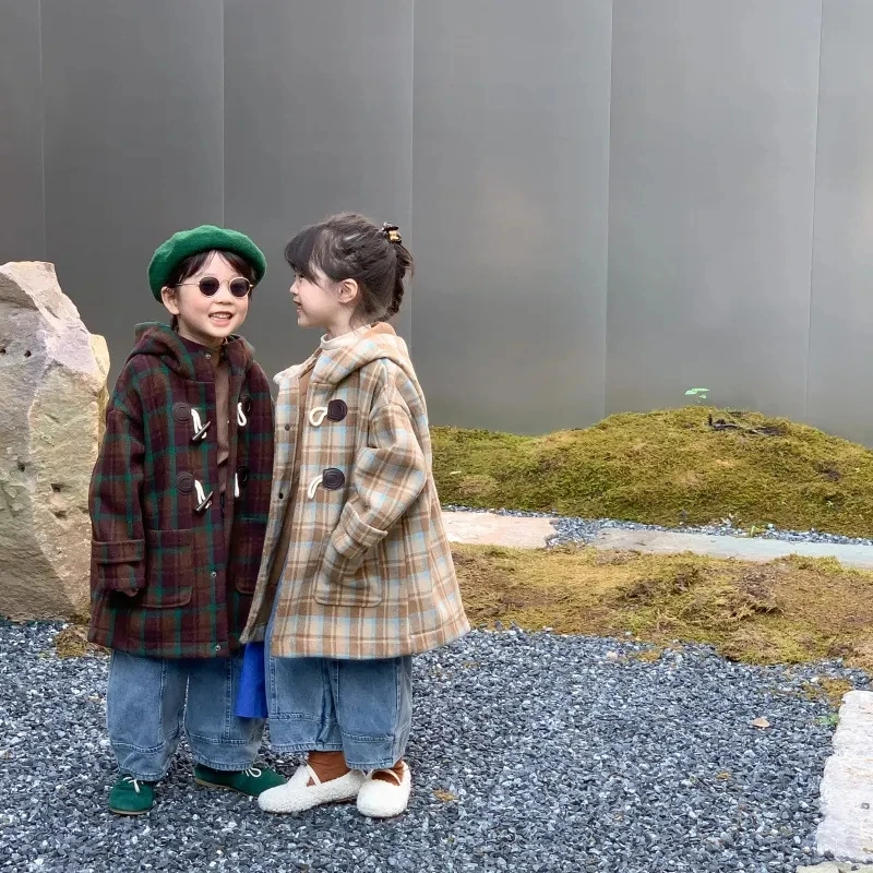 Children's Outerwear 2023 Autumn Winter New Boys Girls Jacket Wool Plaid Hooded Coat Kids Casual Fleece Wool Coats
Children's Outerwear 2023 Autumn Winter New Boys Girls Jacket Wool Plaid Hooded Coat Kids Casual Fleece Wool Coats