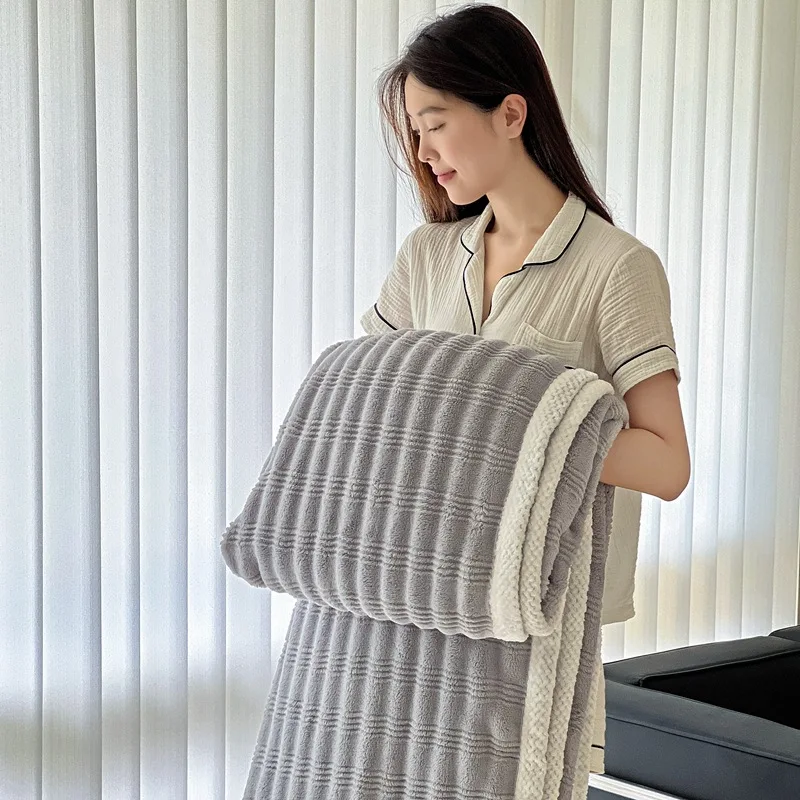 

Зимнее одеяло, утолщенное плюшевое покрывало, теплое плюшевое одеяло в виде кролика, офисное одеяло для дивана, для спальни, одеяло для отдыха, однотонное одеяло