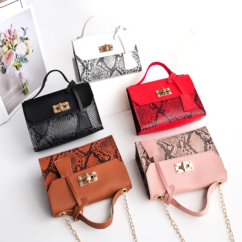 Women's Bag 2023 Vintage Snake Pattern Handheld One Shoulder Crossbody Bag Mobile Phone Bag Korean Version Oblique Hanging Bag
Women's Bag 2023 Vintage Snake Pattern Handheld One Shoulder Crossbody Bag Mobile Phone Bag Korean Version Oblique Hanging Bag