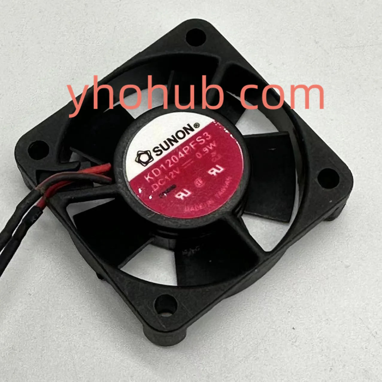 Вентилятор охлаждения сервера SUNON KD1204PFS3 ZP DC 12 В 0,9 Вт 40x40x10 мм
Вентилятор охлаждения сервера SUNON KD1204PFS3 ZP DC 12 В 0,9 Вт 40x40x10 мм