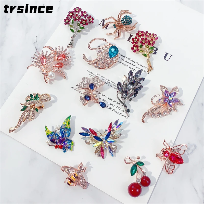 New Fashion Alloy Crystal Brooch Pin Factory Spot Insect Plant Flower Corsage Bouquet High-end Brooches Pins Accessories
New Fashion Alloy Crystal Brooch Pin Factory Spot Insect Plant Flower Corsage Bouquet High-end Brooches Pins Accessories