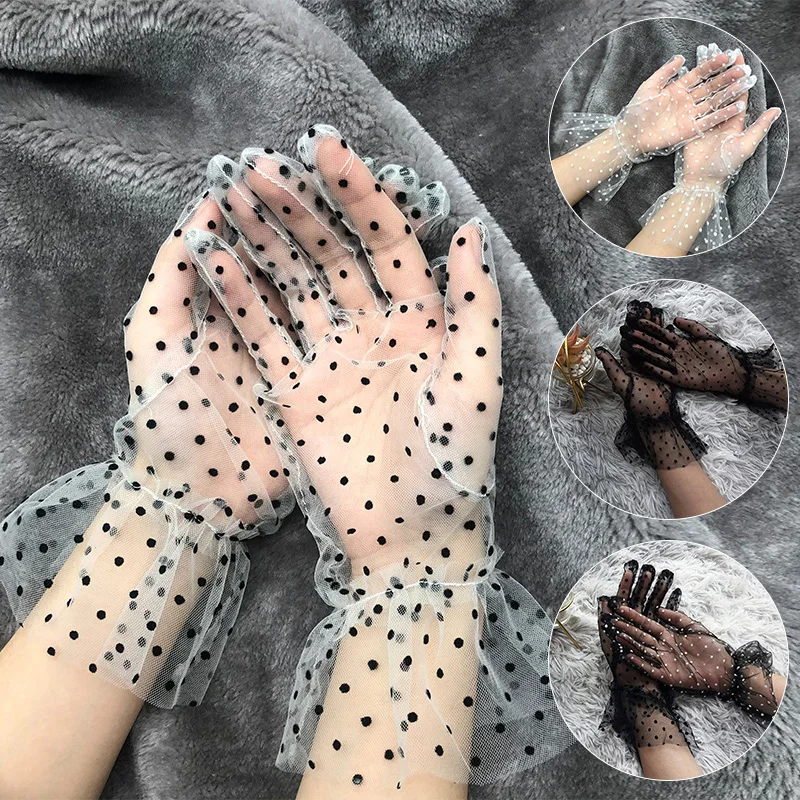 

Autumn Summer Women Gloves Stretchy Sexy Lace Short Tulle Full Finger Mittens Lotus Leaf Sheers Elegant Lady Driving Gloves