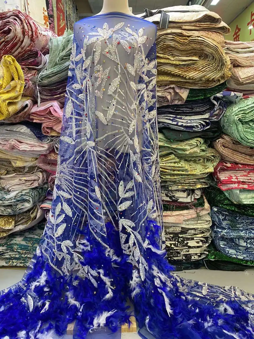 Blue African 3D Feather Lace Fabric High Quality Stones Embroidery French Sequins Lace Fabric For Nigerian Wedding Party Dresses
Blue African 3D Feather Lace Fabric High Quality Stones Embroidery French Sequins Lace Fabric For Nigerian Wedding Party Dresses