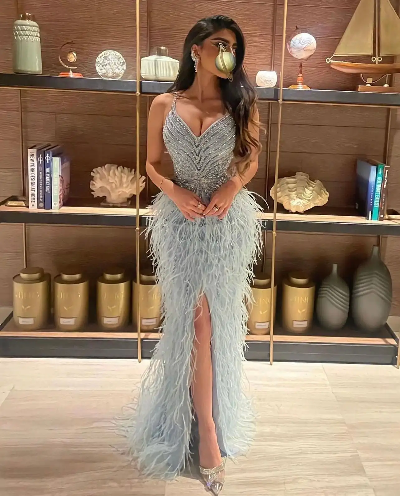 Luxury Feathers Evening Dresses For Pageant Straps V Neck Long Tulle Sparkly Diamonds Beaded Mermaid Party Vestidos Noche Gown
Luxury Feathers Evening Dresses For Pageant Straps V Neck Long Tulle Sparkly Diamonds Beaded Mermaid Party Vestidos Noche Gown