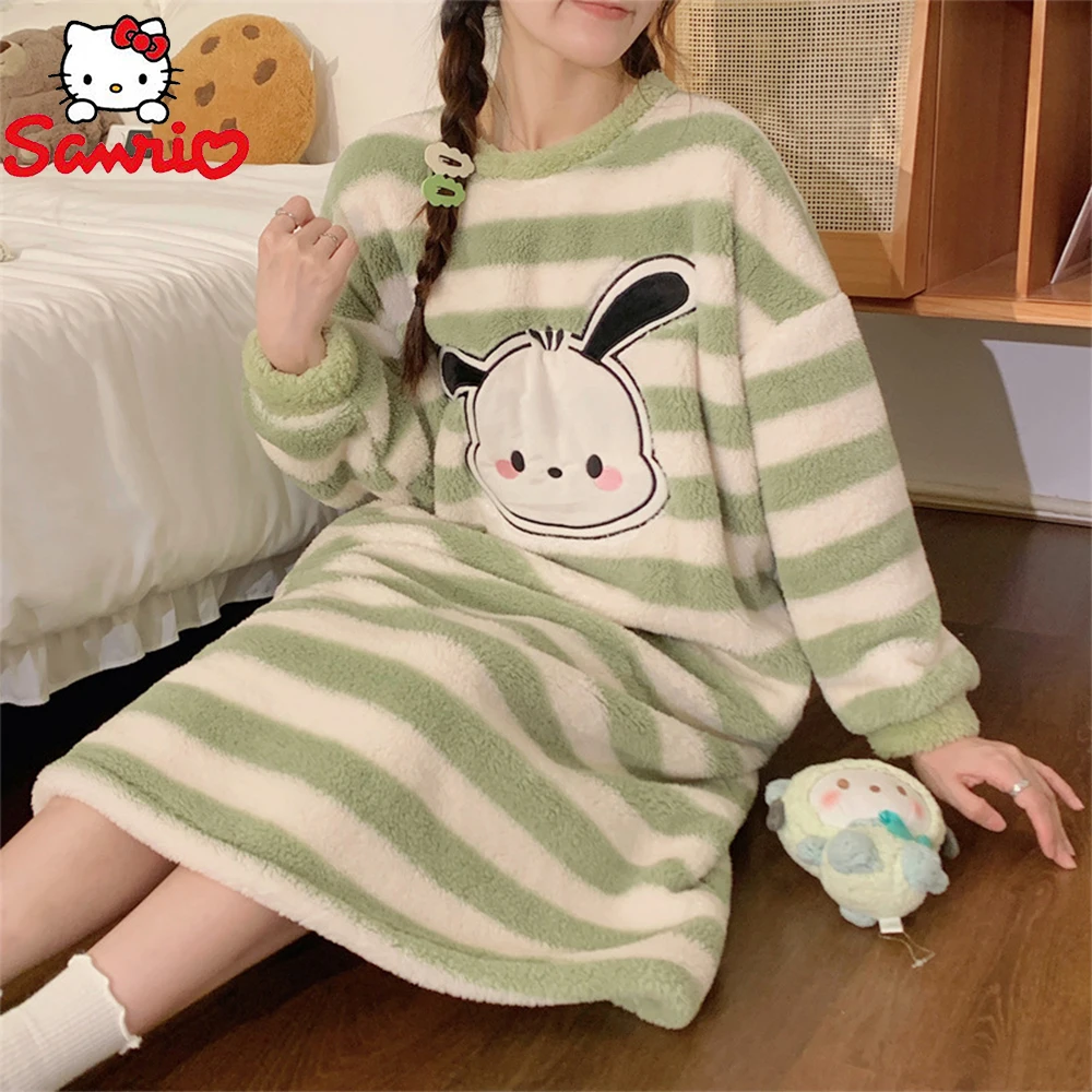 

Kawaii Sanrio Pochacco Strawberry Bear Women's Coral Velvet Nightgown Autumn Winter Girly Cartoon Thickened Warm Loose Homewear