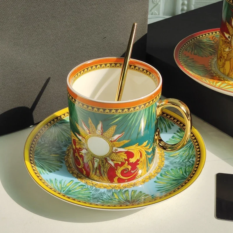 European-Style High-End Bone China Home Coffee Set Western Restaurant Black Tea Cup Sample Room Decoration Gift Box 
European-Style High-End Bone China Home Coffee Set Western Restaurant Black Tea Cup Sample Room Decoration Gift Box