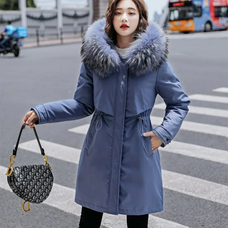 Women Down Cotton Coat Winter Jacket Loose Warm Thick Parkas Mid Length Version Hooded Outwear Fashion Faux Fur Collar Overcoat
Women Down Cotton Coat Winter Jacket Loose Warm Thick Parkas Mid Length Version Hooded Outwear Fashion Faux Fur Collar Overcoat