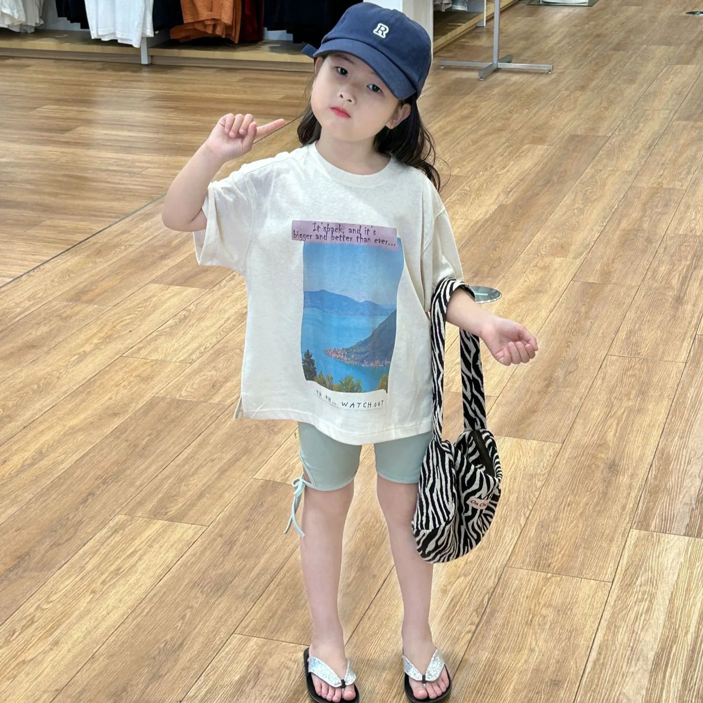 

Summer 2024 Toddler Girl 2PCS Clothes Set Letter Painting Short Sleeve Top Solid Drawstring Hem Skinny Shorts Little Girl Outfit