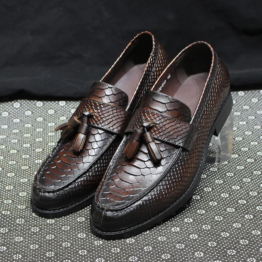 

Luxury Tassel Men's Loafers Genuine Leather Office Slip-On Formal Dress Shoes Classic Snake Print Wedding Loafer Shoes for Men