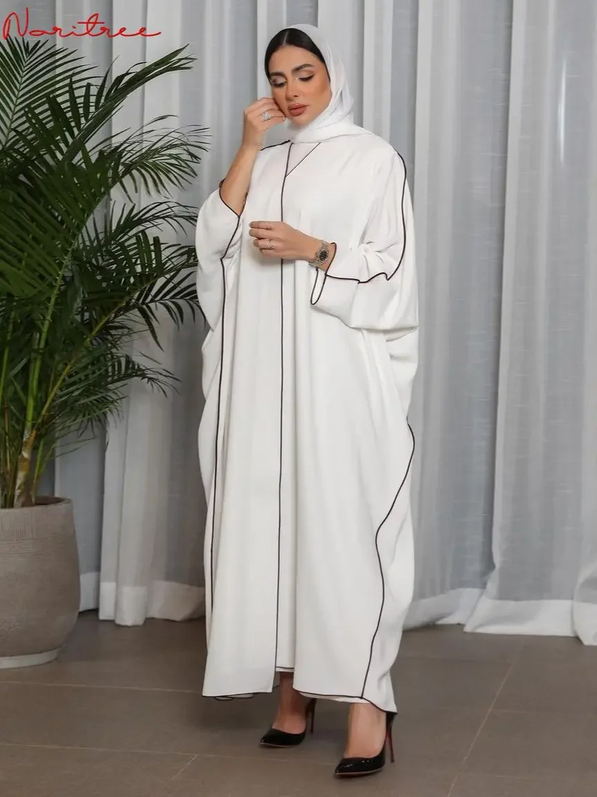 S-XL Fashion Line Oversized Abayas With Belt Djellaba Muslim Dress Dubai Full Length Abaya Dubai Turkey Muslim Islam Robe WY1518
S-XL Fashion Line Oversized Abayas With Belt Djellaba Muslim Dress Dubai Full Length Abaya Dubai Turkey Muslim Islam Robe WY1518