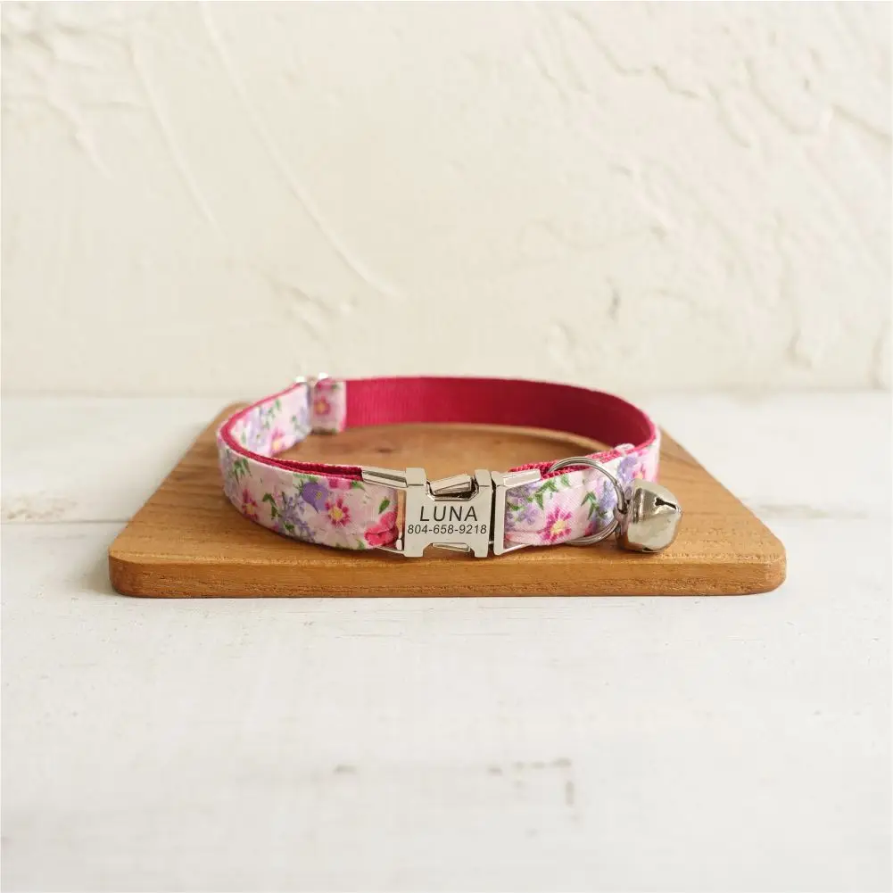 

Personalized Cat Collar Customized Nameplate ID Metal Buckle Adjustable Pink Flower Cat Collars with Bell