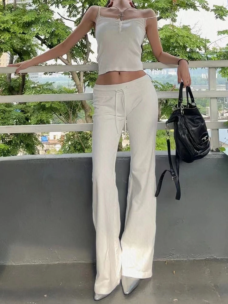 Korean Casual Solid Flared Sweatpant Women American Streetwear Low Waist Hip-Wrapping Wide Leg Trousers Y2K Hip Hop Joggers Pant
Korean Casual Solid Flared Sweatpant Women American Streetwear Low Waist Hip-Wrapping Wide Leg Trousers Y2K Hip Hop Joggers Pant