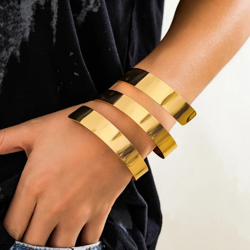 Punk Smooth Metal Wide Open Cuff Bracelets Gold Vintage Exaggerated Bangles Party Fashion Personalized Hand Decoration Gifts
Punk Smooth Metal Wide Open Cuff Bracelets Gold Vintage Exaggerated Bangles Party Fashion Personalized Hand Decoration Gifts