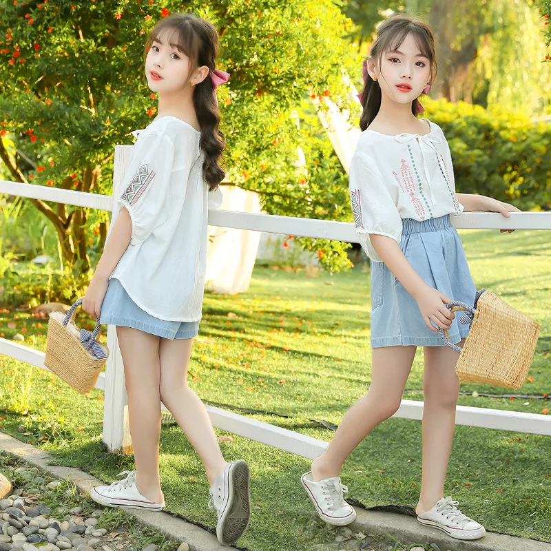 

2024 Korean Summer Junior Girl 2-Piece Sets Teenager Girl Ethnic Embroider T-shirt+Denim Shorts Sets Girls From 4-12 Years Old