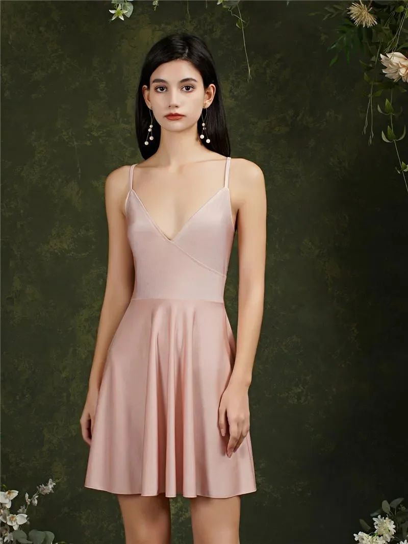 Spaghetti Strap Short A Line Homecoming Dress V Neck Simple Summer Beach Women Maid Of Honor Cocktail Party Dress
Spaghetti Strap Short A Line Homecoming Dress V Neck Simple Summer Beach Women Maid Of Honor Cocktail Party Dress