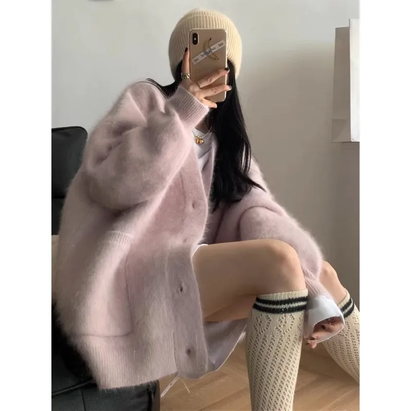 Women's 2023 Autumn/Winter New Korean Imitation Mink Fleece Pink Sweaters Cardigan Loose Lazy High Grade Thickened Knitted Coats
Women's 2023 Autumn/Winter New Korean Imitation Mink Fleece Pink Sweaters Cardigan Loose Lazy High Grade Thickened Knitted Coats