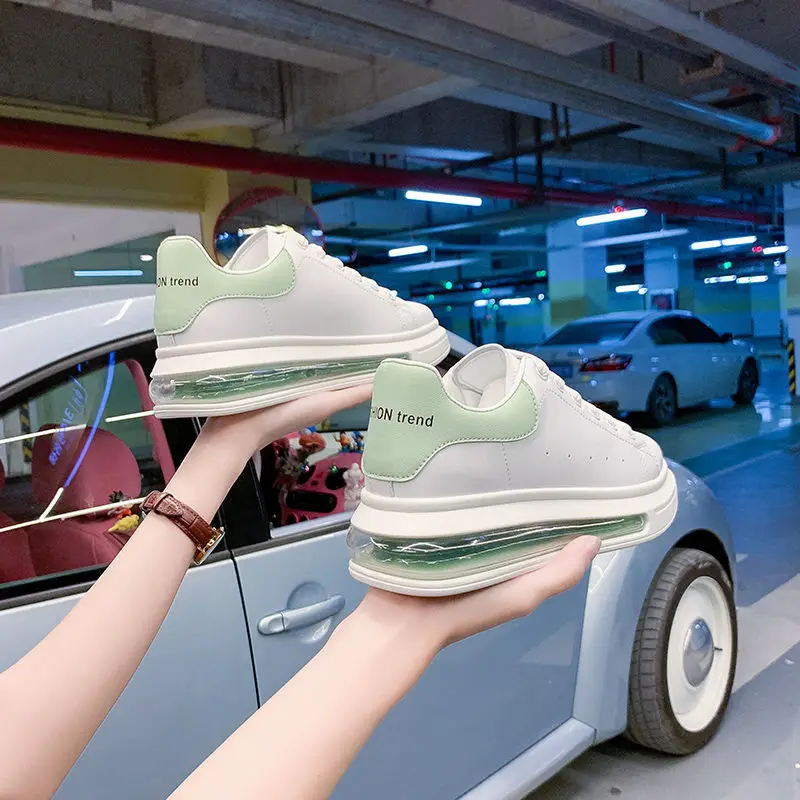 Women Thick Bottom Sneaker New Moccasins on Platform Autumn Moccassin Fashion Women's Running Shoes Trend 2023 Hit Casual Spring
Women Thick Bottom Sneaker New Moccasins on Platform Autumn Moccassin Fashion Women's Running Shoes Trend 2023 Hit Casual Spring