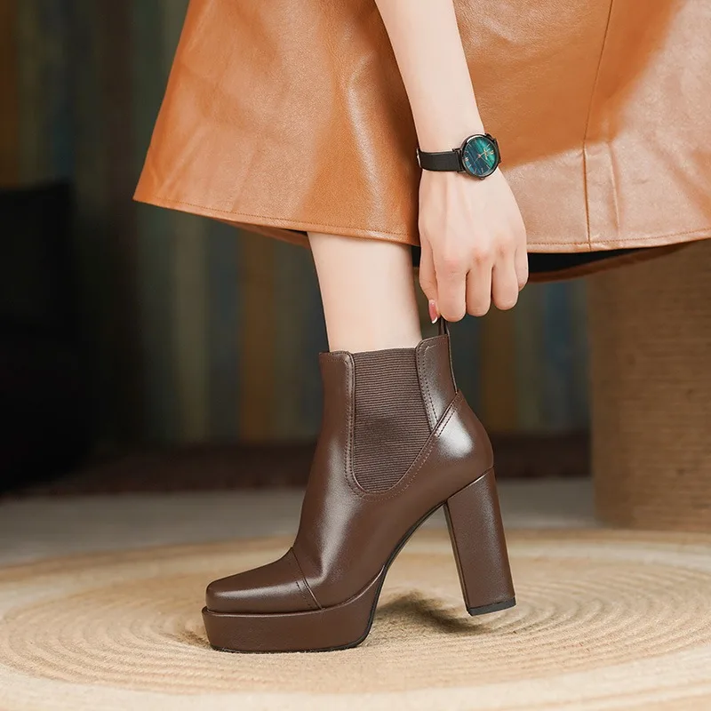 2024 Women Ankle Boots Thick High Heels Round Toe Shoes Woman Zipper Elegant Leather Autumn Winter Size
2024 Women Ankle Boots Thick High Heels Round Toe Shoes Woman Zipper Elegant Leather Autumn Winter Size