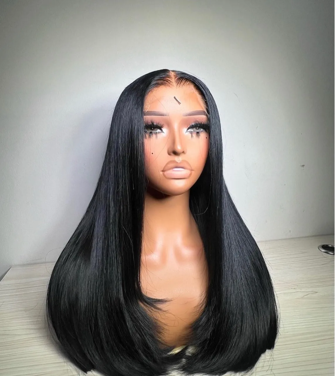 

Black Layered Cut Wig Haircut Butterfly Wigs For Women Synthetic Lace Front Wigs 13X4 Lace Frontal Wig Straight Black Wig