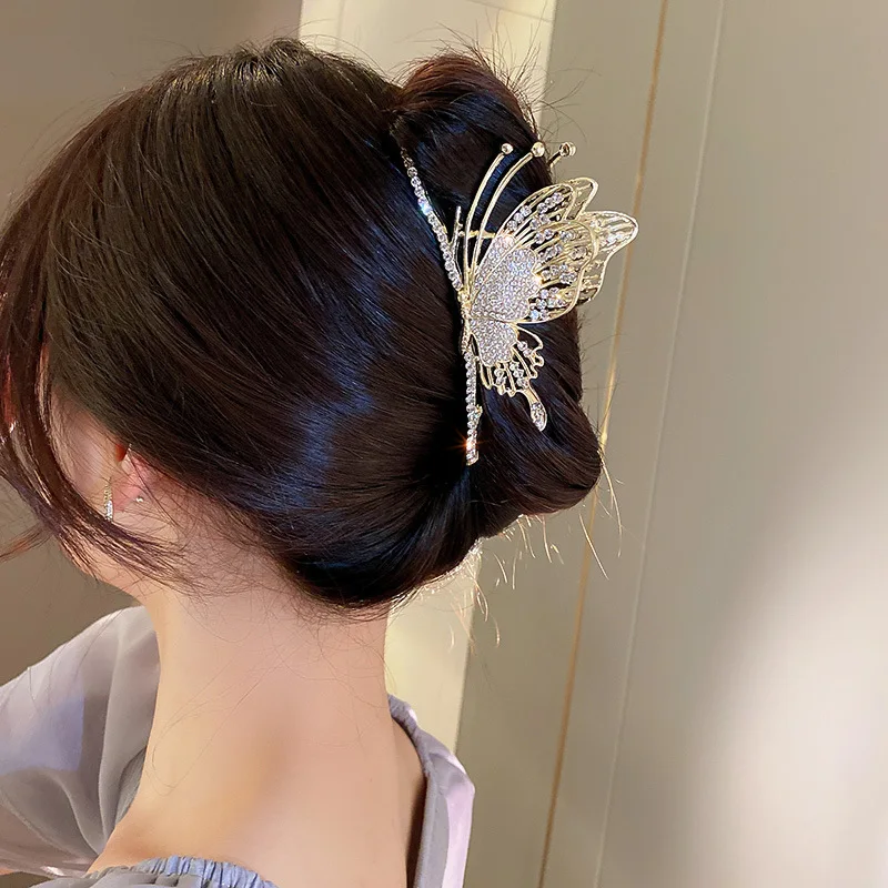 Korean New Super Shining Rhinestone Butterfly Hair Claws Crabs For Women Hair Accessories Crystal Clips Party Wedding Jewelry
Korean New Super Shining Rhinestone Butterfly Hair Claws Crabs For Women Hair Accessories Crystal Clips Party Wedding Jewelry