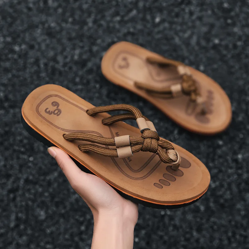 

Cross-border 2024 New Women's Outer Wear Summer Fashion Couples Clip-on Flip-flops Men Beach Slippers