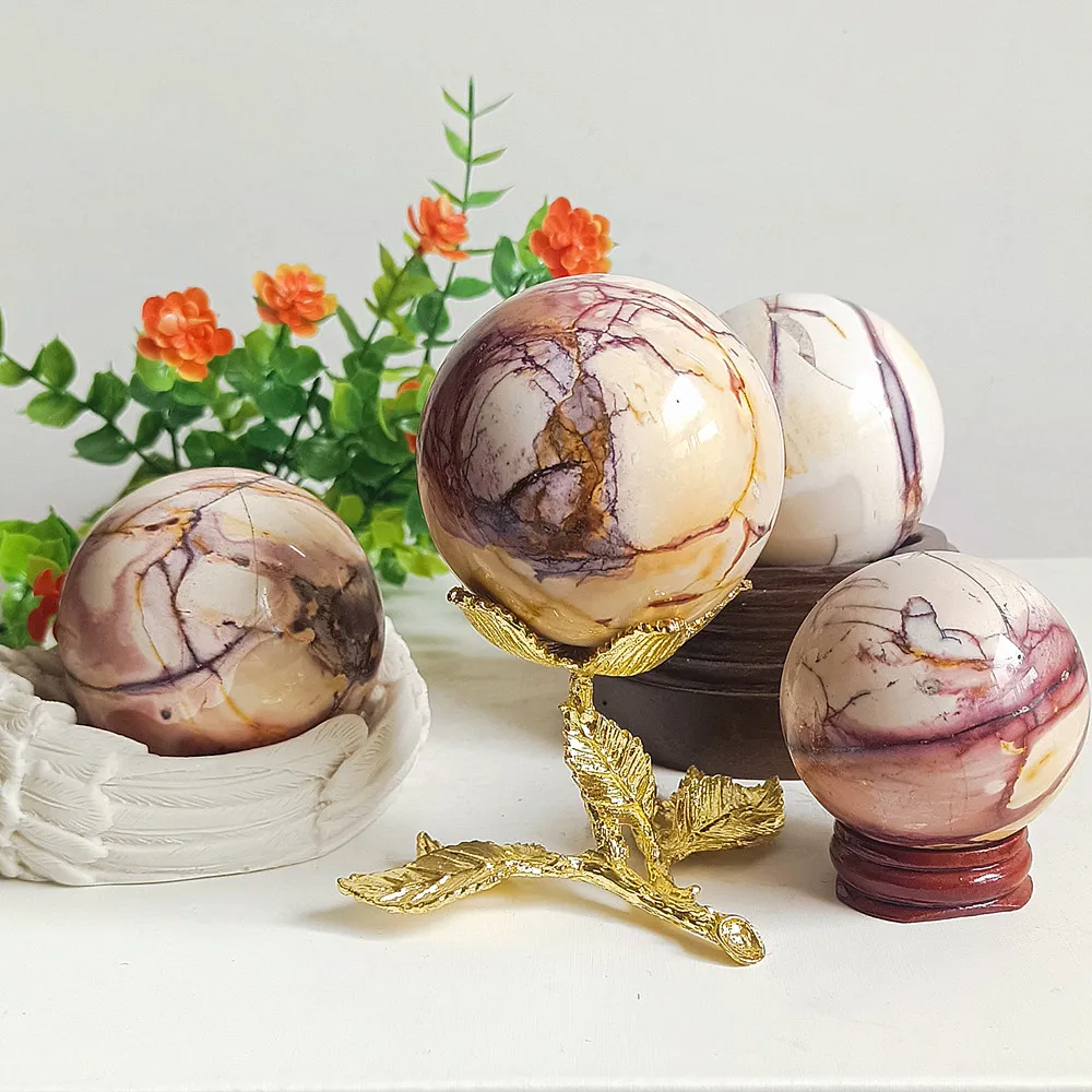 Natural crystal ball and egg yolk stone polishing treatment ore used for home decoration
Natural crystal ball and egg yolk stone polishing treatment ore used for home decoration
