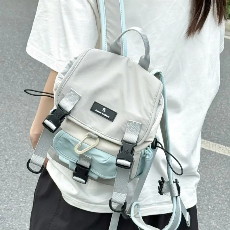 

2024 маленький повседневный уличный рюкзак контрастных цветов на шнурке для пешего туризма, школьная сумка, сумка, студенческий рюкзак для отдыха и путешествий