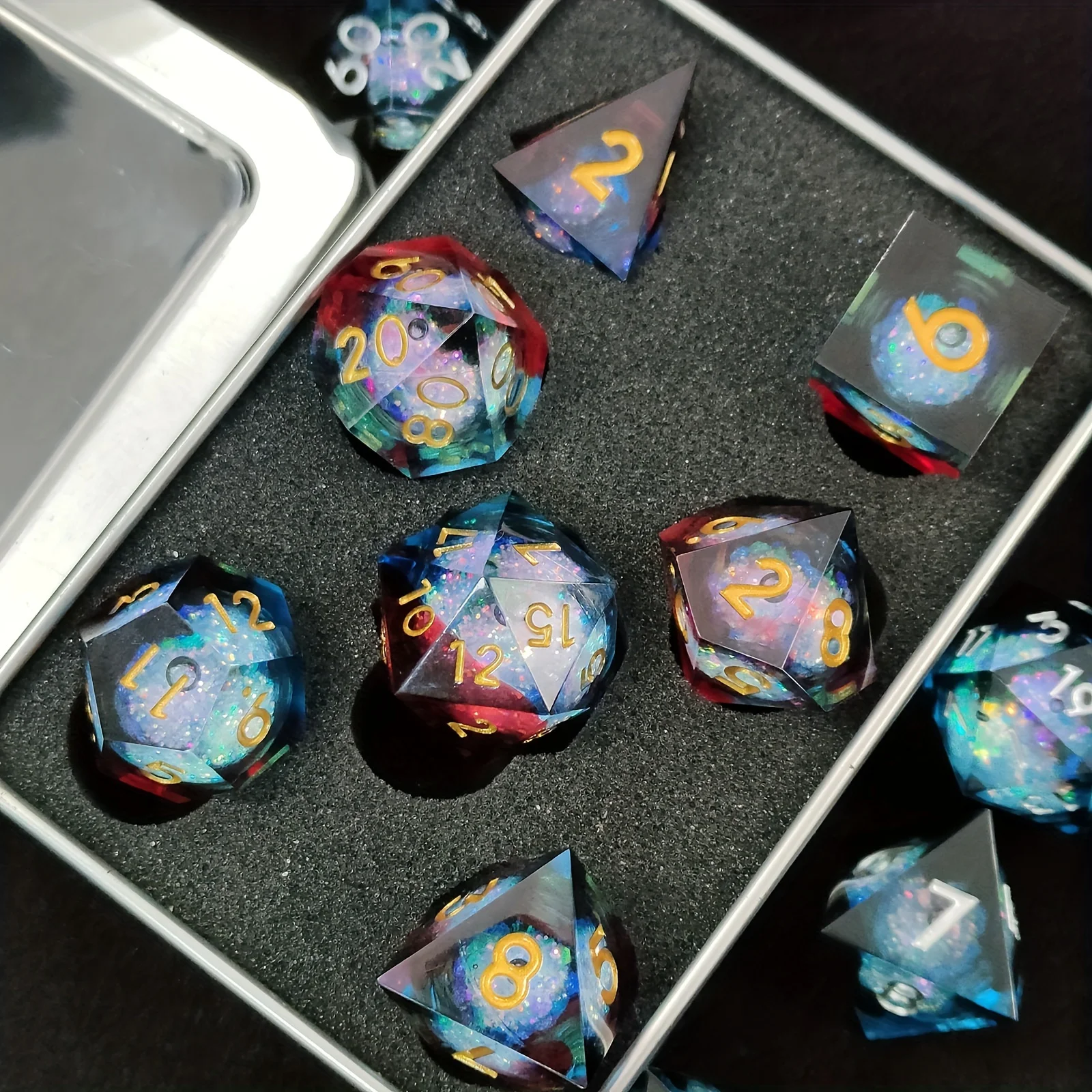 DND Dice Set Clear Liquid Quicksand Dice Set Dungeons & Dragons Polyhedron Resin Dice Cosplay Dice Set Blue Black Dice 7pcs/Set
DND Dice Set Clear Liquid Quicksand Dice Set Dungeons & Dragons Polyhedron Resin Dice Cosplay Dice Set Blue Black Dice 7pcs/Set