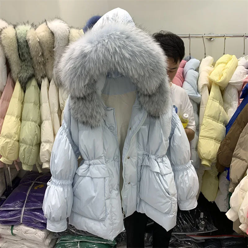 Женская куртка на белом утином пуху, куртка с большим воротником из натурального меха, Толстая теплая уличная одежда, Женская парка, зимняя верхняя одежда, 90%
Женская куртка на белом утином пуху, куртка с большим воротником из натурального меха, Толстая теплая уличная одежда, Женская парка, зимняя верхняя одежда, 90%