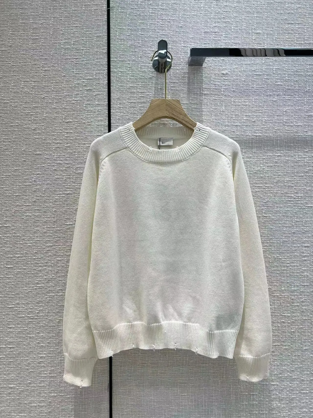 High Quality Runway Design Solid Sweater Women 2022 Autumn Knitted Jacquard Femme Pullover Long Sleeves Sweater
High Quality Runway Design Solid Sweater Women 2022 Autumn Knitted Jacquard Femme Pullover Long Sleeves Sweater