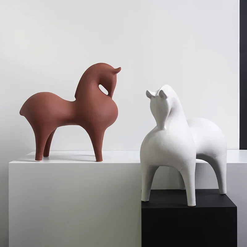 Resin Horse Crafts Ornaments Home Design Entrance Living Room Wine Cabinet Bedroom Creative Statue Nordic Modern Art Decoration
Resin Horse Crafts Ornaments Home Design Entrance Living Room Wine Cabinet Bedroom Creative Statue Nordic Modern Art Decoration