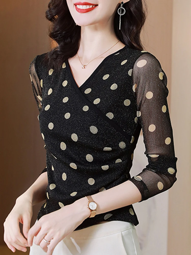 2023 Polka Dot Women Blouse V-neck Slim Fit Shirts Fashion Gauze Long Sleeve Formal Female Black Dot Print Tops Strrtwear
2023 Polka Dot Women Blouse V-neck Slim Fit Shirts Fashion Gauze Long Sleeve Formal Female Black Dot Print Tops Strrtwear
