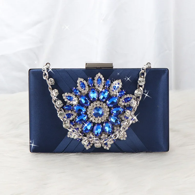 Retro Blue Satin Evening Bags For Women Classic Fashion Crystal Diamond Flower Clutches Square Handbags Prom Party Purses Clutch
Retro Blue Satin Evening Bags For Women Classic Fashion Crystal Diamond Flower Clutches Square Handbags Prom Party Purses Clutch