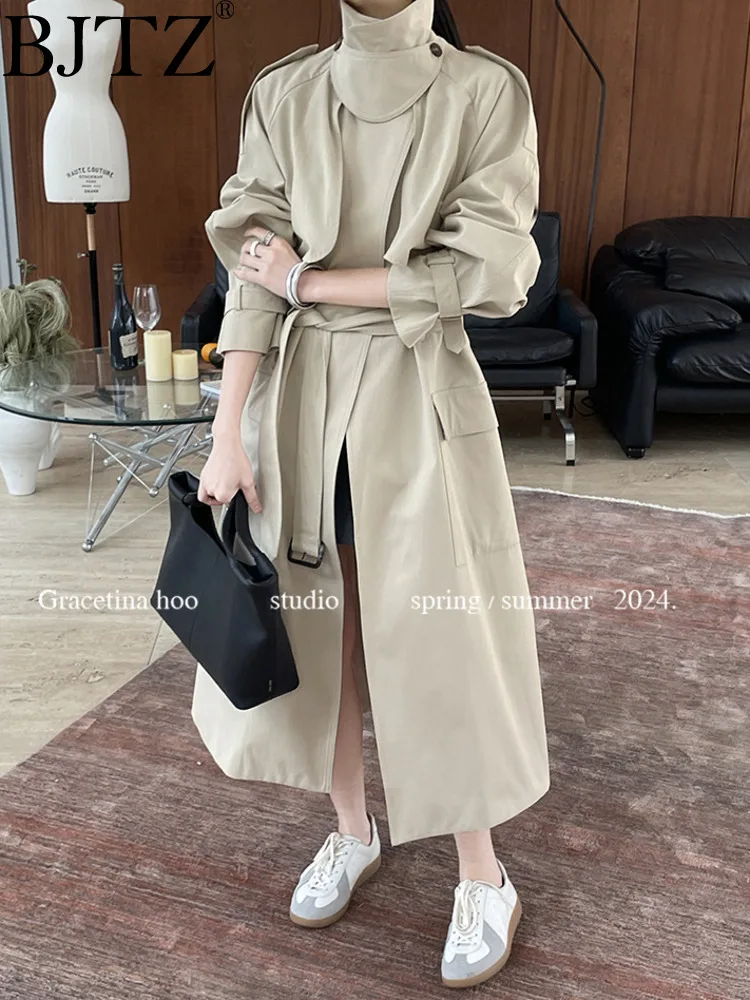 BJTZ Retro Classic Three Dimensional Waist Fold Collar Silhouette Office Lady Windbreaker Coat For Women 2024 Spring New HL47
BJTZ Retro Classic Three Dimensional Waist Fold Collar Silhouette Office Lady Windbreaker Coat For Women 2024 Spring New HL47