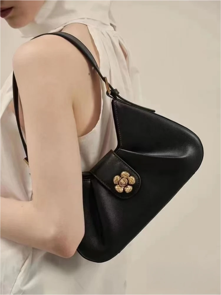 Women's Bag Luxury Designer Handbags and Purses New Stylish PU Leather Crossbody Bag for Female Commuters Elegant Ladies Shopper
Women's Bag Luxury Designer Handbags and Purses New Stylish PU Leather Crossbody Bag for Female Commuters Elegant Ladies Shopper