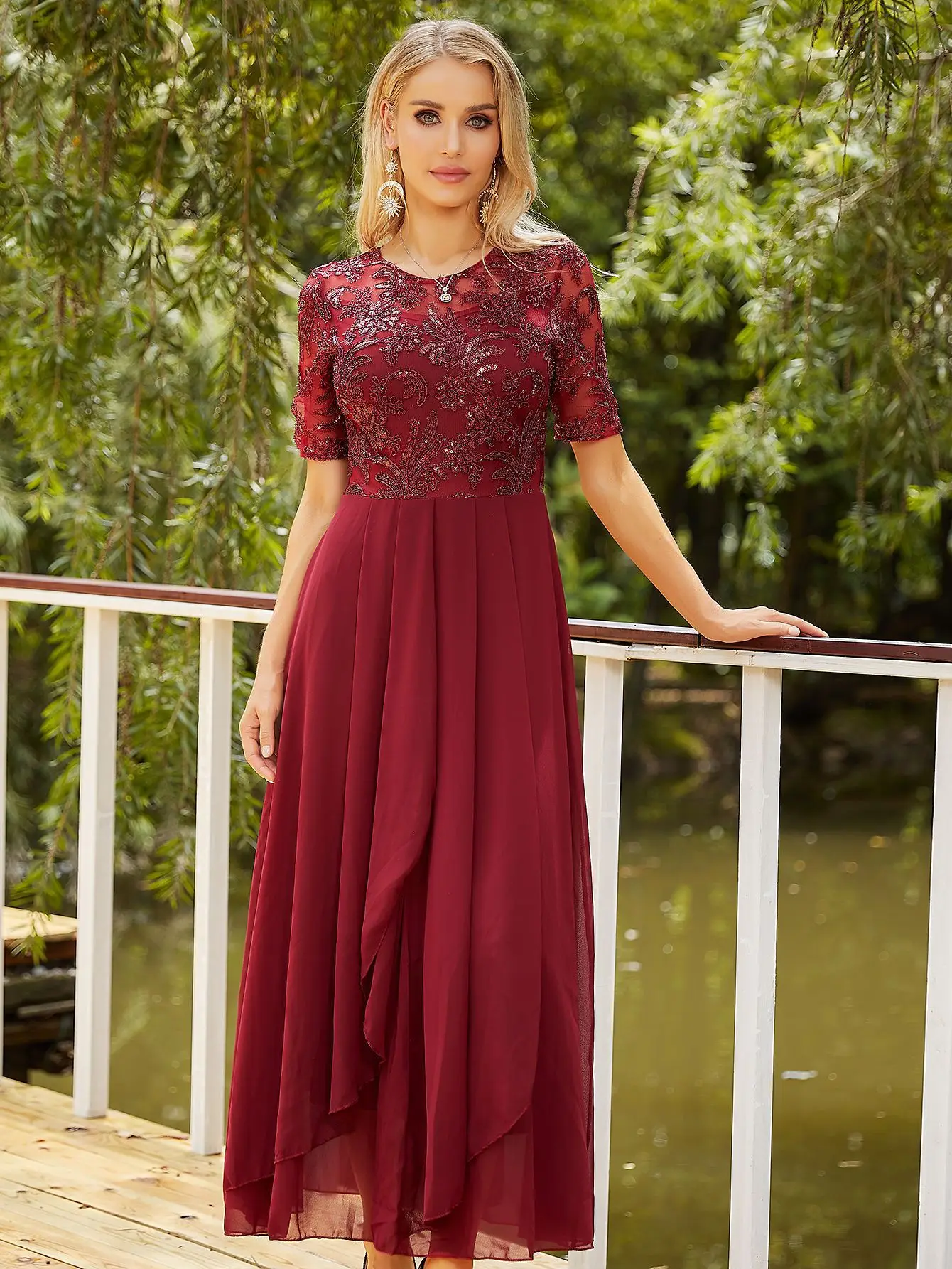 Classic Womens Slim Fit Lace Printed Short Sleeve Wedding Party Gowns Ladies Pleated Summer Casual Solid Sundress Cocktail
Classic Womens Slim Fit Lace Printed Short Sleeve Wedding Party Gowns Ladies Pleated Summer Casual Solid Sundress Cocktail