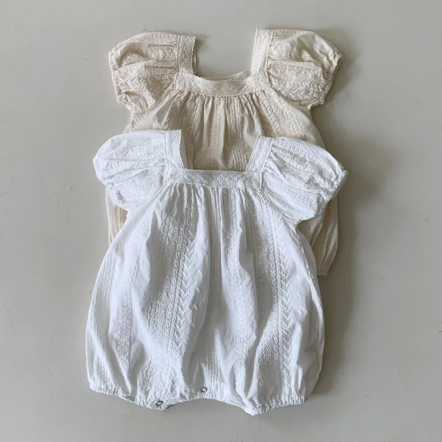 6586B Baby Girl Clothes 2023 Summer Korean Fashion Lace Square Collar Girl's One Piece Clothes Short Sleeve Jumpsuit
6586B Baby Girl Clothes 2023 Summer Korean Fashion Lace Square Collar Girl's One Piece Clothes Short Sleeve Jumpsuit