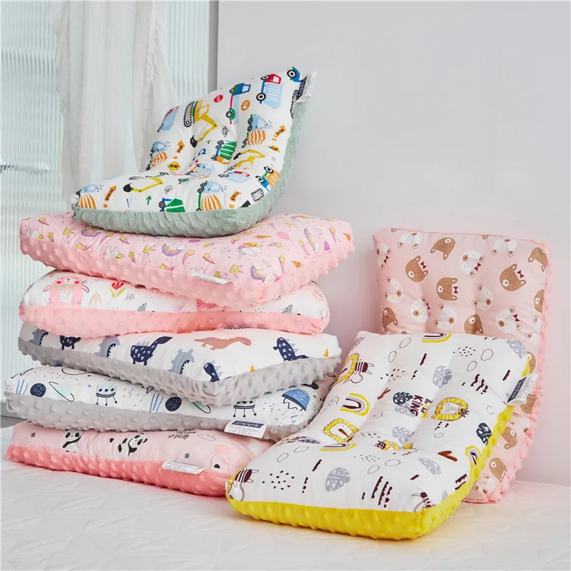 Soft Gauze Baby Pillow Comfortable Doudou velvet pillow For Newborns Baby Sleep Headrest Breathable Infant Kids Pillow
Soft Gauze Baby Pillow Comfortable Doudou velvet pillow For Newborns Baby Sleep Headrest Breathable Infant Kids Pillow