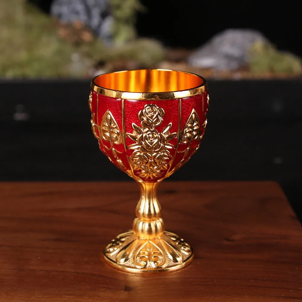 Wine Cup Chalice Aluminum Alloy Fake Antique Retro Carved Goblet Table Decor Cocktail Glasses Whiskey Cup Party Bar Drinkware
Wine Cup Chalice Aluminum Alloy Fake Antique Retro Carved Goblet Table Decor Cocktail Glasses Whiskey Cup Party Bar Drinkware