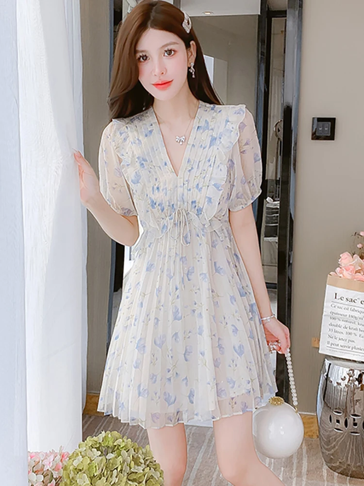 Женское шифоновое мини-платье с коротким рукавом, синее повседневное пляжное платье с оборками, корейская мода, элегантное облегающее платье, лето 2024
Женское шифоновое мини-платье с коротким рукавом, синее повседневное пляжное платье с оборками, корейская мода, элегантное облегающее платье, лето 2024