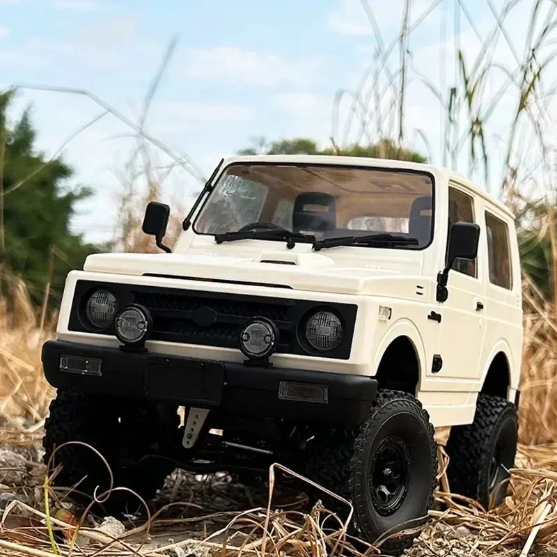1/10 4WD Радиоуправляемый багги с дистанционным управлением WPL C74 Suzuki Jimny JA11 подарок для мальчиков
1/10 4WD Радиоуправляемый багги с дистанционным управлением WPL C74 Suzuki Jimny JA11 подарок для мальчиков