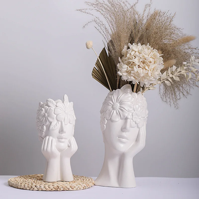Ceramic Ornaments Creative Body Ceramic Vase White Simple Matte Artwork Abstract Home Aquaculture Dried Flower
Ceramic Ornaments Creative Body Ceramic Vase White Simple Matte Artwork Abstract Home Aquaculture Dried Flower