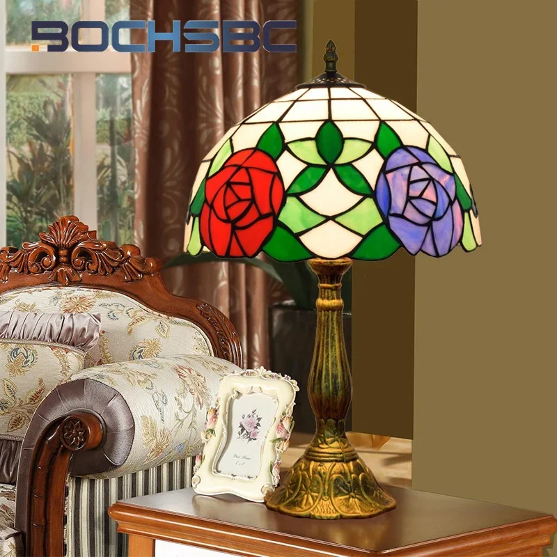 BOCHSBC Tiffany stained glass desk lamp retro style art deco living room study bedroom bedside bar club rose eye protection lamp
BOCHSBC Tiffany stained glass desk lamp retro style art deco living room study bedroom bedside bar club rose eye protection lamp