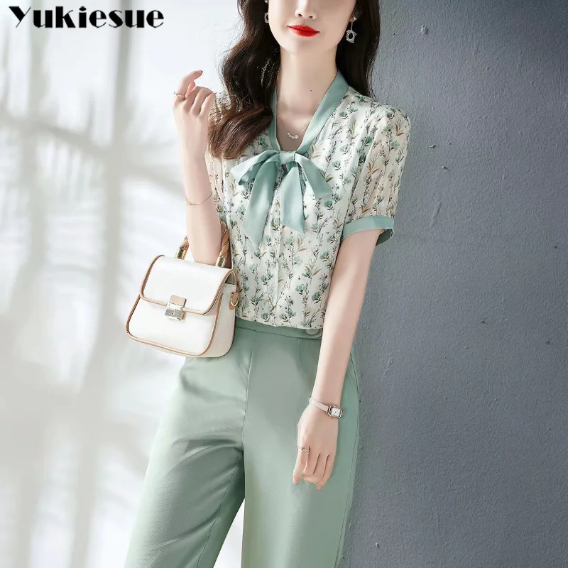 Suit Women's 2023 Summer New Bowknot Fragmented Flowers Two Piece Set Short Sleeve Top Straight Leg Pants Temperament Commuting
Suit Women's 2023 Summer New Bowknot Fragmented Flowers Two Piece Set Short Sleeve Top Straight Leg Pants Temperament Commuting