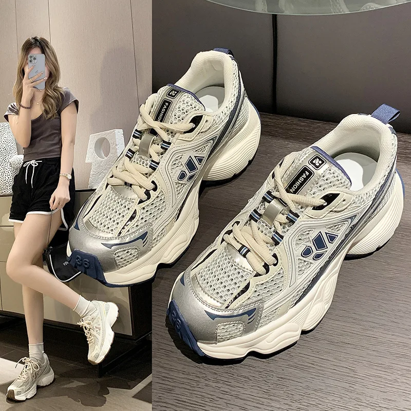 Fashion Stylish White Dad Shoes Adult Platform Trainers Chunky Sneakers for Women Men Sport Thick Sole Platform Footwear Tripls
Fashion Stylish White Dad Shoes Adult Platform Trainers Chunky Sneakers for Women Men Sport Thick Sole Platform Footwear Tripls